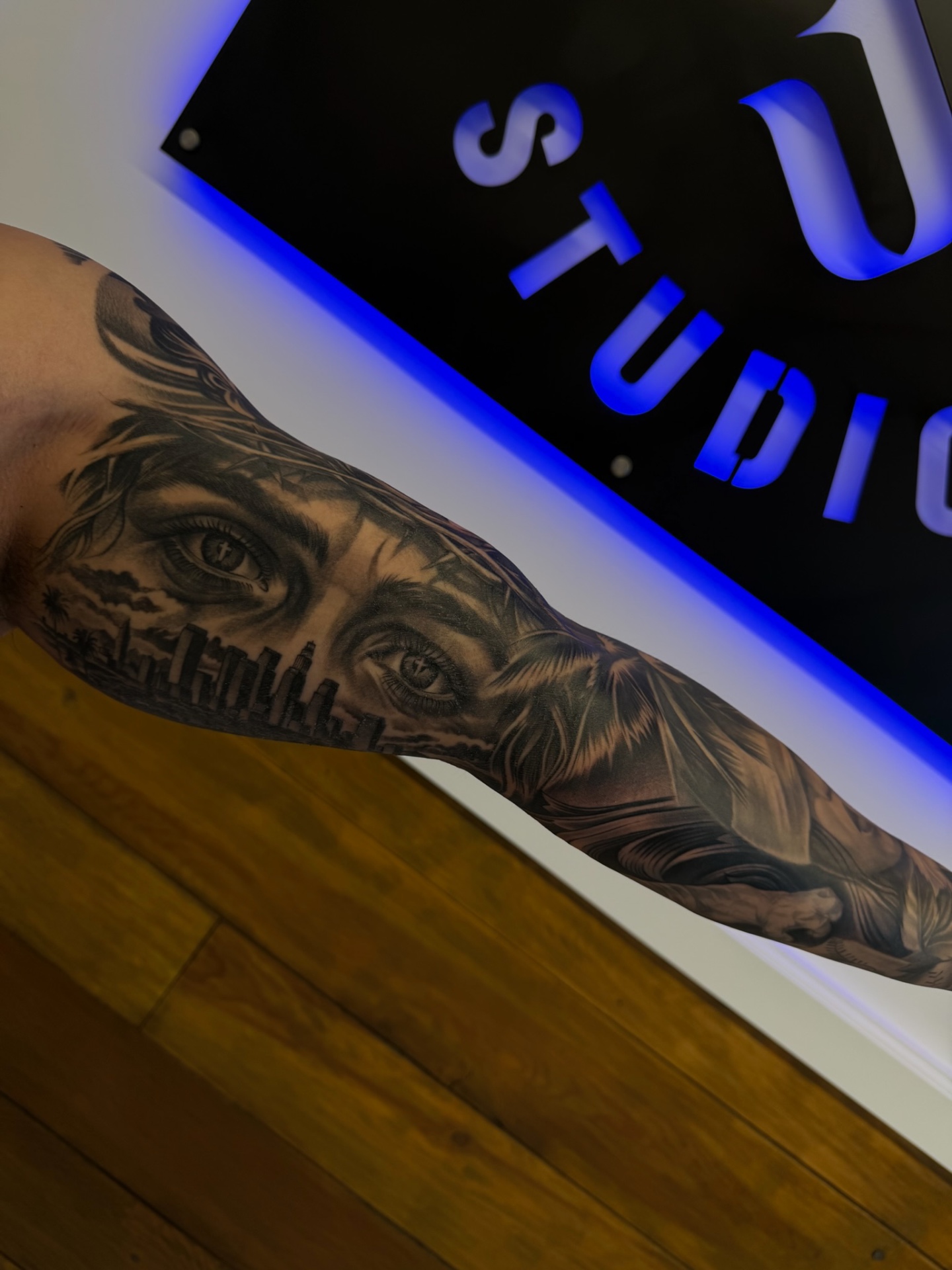 Black and grey realism tattoo by Rob Robles 1