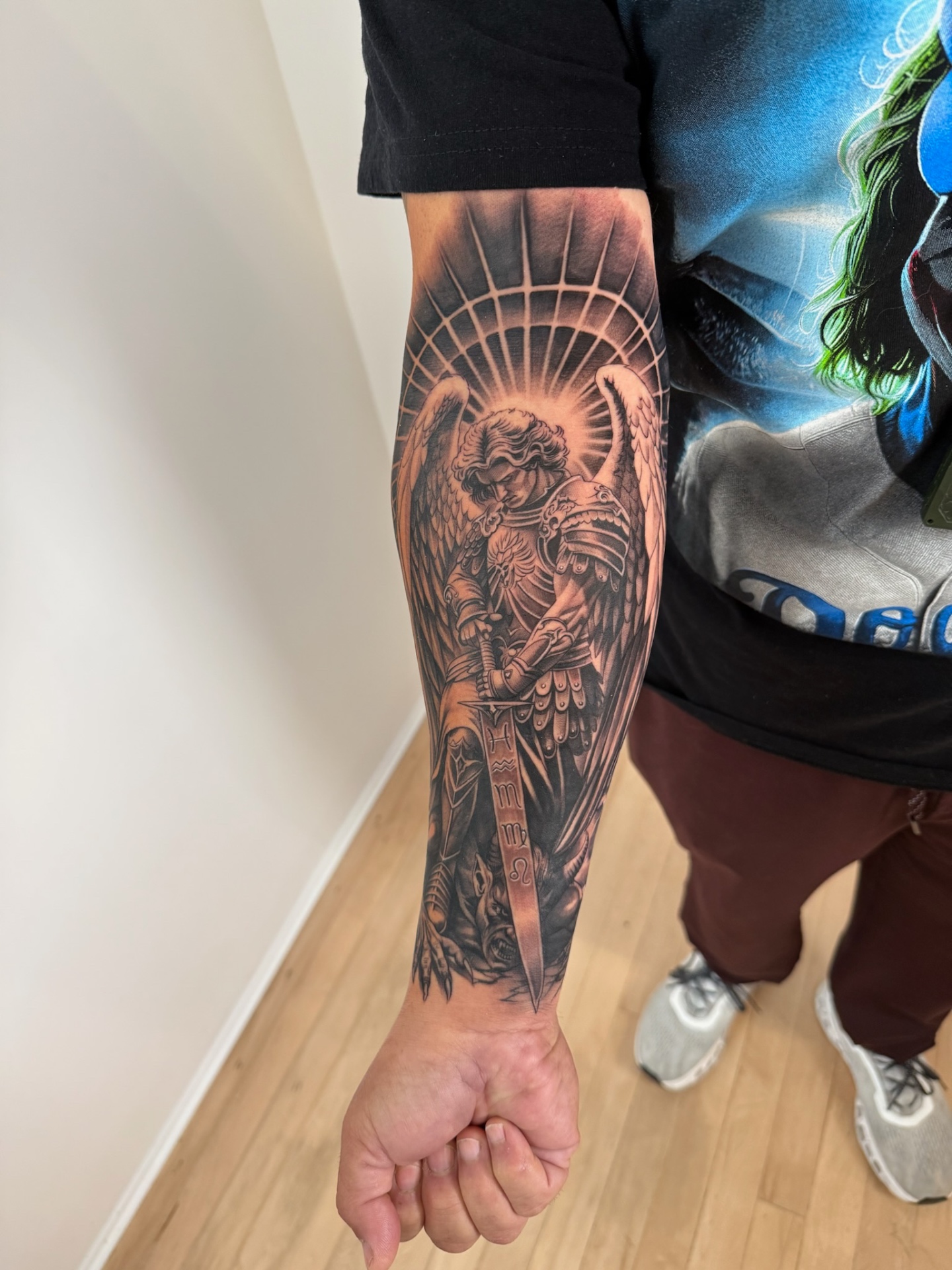 Black and grey realism tattoo by Rob Robles 4